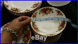 Royal Albert Old Country Roses 1962 Fine Bone China England Plate Set 54-Piece