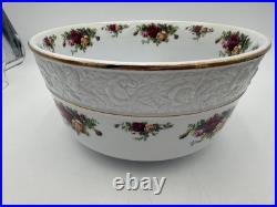 Royal Albert Old Country Roses 1962 Large Sculpted Salad Bowl C38