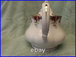 Royal Albert Old Country Roses 1962 Large Teapot Never Used Excellent Condition