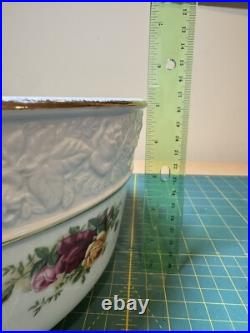 Royal Albert Old Country Roses 1962 Sculpted Salad Serving Bowl 10.5x5