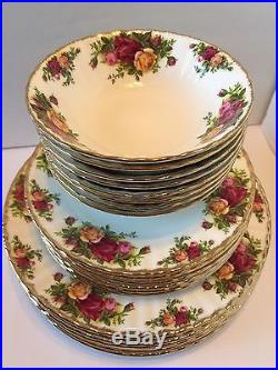 Royal Albert Old Country Roses 1962 Service For 8