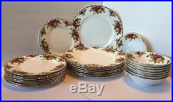 Royal Albert Old Country Roses 1962 Service For 8