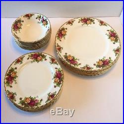 Royal Albert Old Country Roses 1962 Service For 8