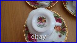 Royal Albert Old Country Roses 19 Piece Coffee Set. 0riginal 1962
