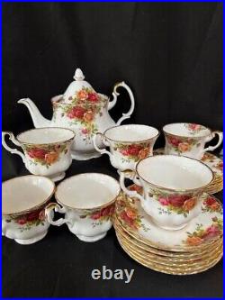 Royal Albert Old Country Roses 19 Piece Tea Set Made in England Royal Albert Old Country Roses 19 Piece Tea Set Made in England