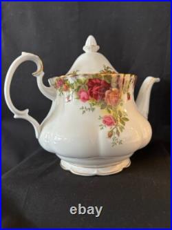Royal Albert Old Country Roses 19 Piece Tea Set Made in England Royal Albert Old Country Roses 19 Piece Tea Set Made in England