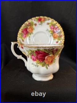 Royal Albert Old Country Roses 19 Piece Tea Set Made in England Royal Albert Old Country Roses 19 Piece Tea Set Made in England