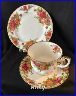 Royal Albert Old Country Roses 19 Piece Tea Set Made in England Royal Albert Old Country Roses 19 Piece Tea Set Made in England