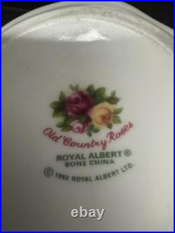 Royal Albert Old Country Roses 19pc Bone China Tea Coffee Set Vases Gold Trim
