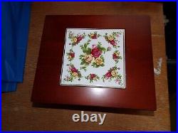 Royal Albert Old Country Roses @2006 Wooden Tea Chest #28832700 NIB