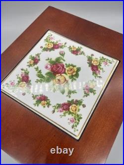 Royal Albert Old Country Roses @2006 Wooden Tea Chest with Box