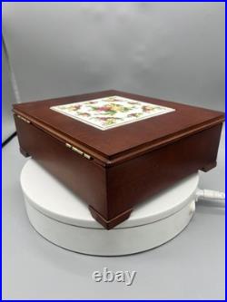 Royal Albert Old Country Roses @2006 Wooden Tea Chest with Box