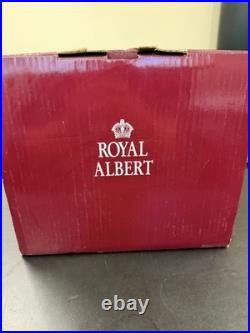 Royal Albert Old Country Roses 20-Piece Bone China Dinner Set 410078