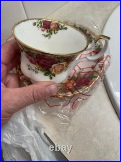 Royal Albert Old Country Roses 20-Piece Dinnerware Set Royal Albert Old Country Roses 20-Piece Dinnerware Set