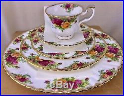Royal Albert Old Country Roses 20 Piece Dinnerware Set England NOS New in Box