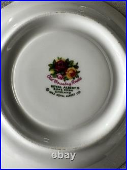 Royal Albert Old Country Roses 20-Piece Multicolor Bone China Floral Set