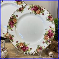 Royal Albert Old Country Roses 20 Piece Place Setting Bone China England