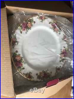 Royal Albert -Old Country Roses -20 Piece Place Setting for 4 Made in England