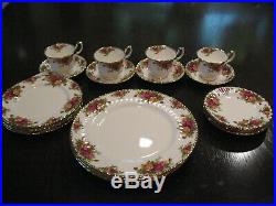 Royal Albert Old Country Roses 20 Piece Service for 4 Made in England New