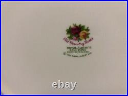 Royal Albert Old Country Roses 20 Piece Set In Box 4 Place Settings