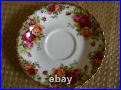 Royal Albert Old Country Roses 21 Pc English Bone China Tea Set
