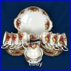 Royal Albert Old Country Roses 21 Piece Tea Set in very good condition
