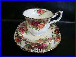 Royal Albert Old Country Roses 22 Piece Tea Set Including Cake Stand Vgc