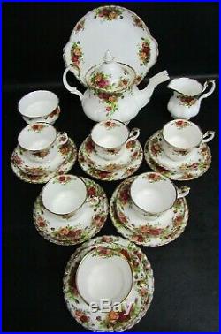 Royal Albert Old Country Roses 22 Piece Tea Set Including Tea Pot 1962-1973