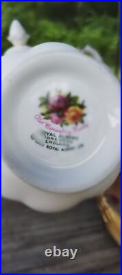 Royal Albert Old Country Roses 22 Piece Tea Set, Multi