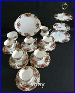 Royal Albert Old Country Roses 22 Piece Tea Set Vgc