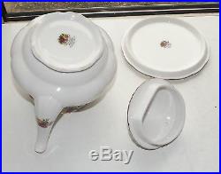 Royal Albert Old Country Roses 23 Pc Teaset Cups Saucers Plates Teapot & Stand