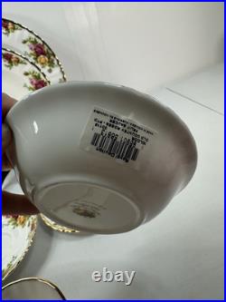 Royal Albert Old Country Roses 24 Piece Dinnerware Set New Open Box