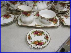 Royal Albert Old Country Roses 25 Piece Tea Set Mint Condition