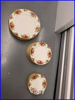 Royal Albert Old Country Roses 30 Pc Dinner Plate Set Bone China England