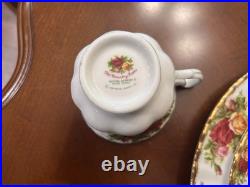 Royal Albert Old Country Roses 30 Piece Set New Never Used Royal Albert Old Country Roses 30 Piece Set New Never Used