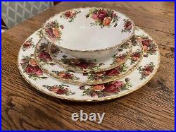 Royal Albert Old Country Roses 38 piece set