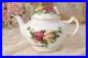 Royal_Albert_Old_Country_Roses_3D_Rose_Bouquet_Butterfly_Gold_Trim_Teapot_01_azwy