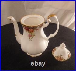 Royal Albert Old Country Roses 3 Piece Lot Teapot Cream & Sugar Holder Set Royal Albert Old Country Roses 3 Piece Lot Teapot Cream & Sugar Holder Set