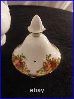 Royal Albert Old Country Roses 3 Piece Lot Teapot Cream & Sugar Holder Set Royal Albert Old Country Roses 3 Piece Lot Teapot Cream & Sugar Holder Set