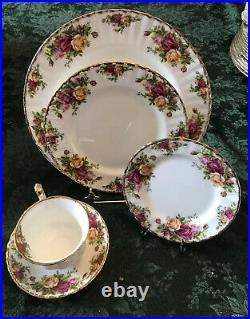 Royal Albert Old Country Roses-4, 5-Pc Place Settings 20 Pc England 1962