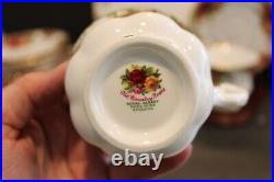 Royal Albert Old Country Roses 4 5 Piece Setting 20 Pieces