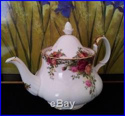Royal Albert Old Country Roses 4 Cup Teapot English Vintage