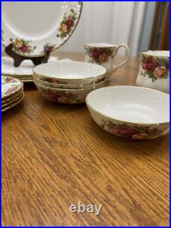 Royal Albert Old Country Roses 4 Piece Place Setting x 4 Bone China England 16pc Royal Albert Old Country Roses 4 Piece Place Setting x 4 Bone China England 16pc