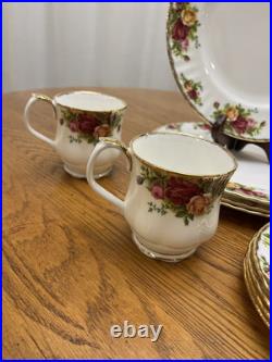 Royal Albert Old Country Roses 4 Piece Place Setting x 4 Bone China England 16pc Royal Albert Old Country Roses 4 Piece Place Setting x 4 Bone China England 16pc