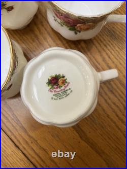 Royal Albert Old Country Roses 4 Piece Place Setting x 4 Bone China England 16pc Royal Albert Old Country Roses 4 Piece Place Setting x 4 Bone China England 16pc