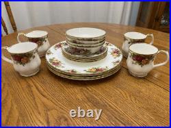 Royal Albert Old Country Roses 4 Piece Place Setting x 4 Bone China England 16pc Royal Albert Old Country Roses 4 Piece Place Setting x 4 Bone China England 16pc