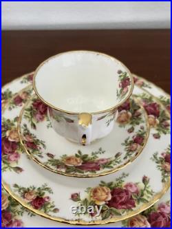 Royal Albert Old Country Roses 4 Piece Setting Bone China Dinnerware