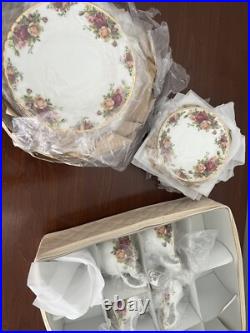 Royal Albert Old Country Roses 4 Piece Setting Bone China Dinnerware