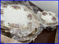 Royal Albert Old Country Roses 4 Piece Setting Bone China Dinnerware