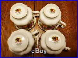 Royal Albert Old Country Roses 4 Place Settings 20 Pieces England